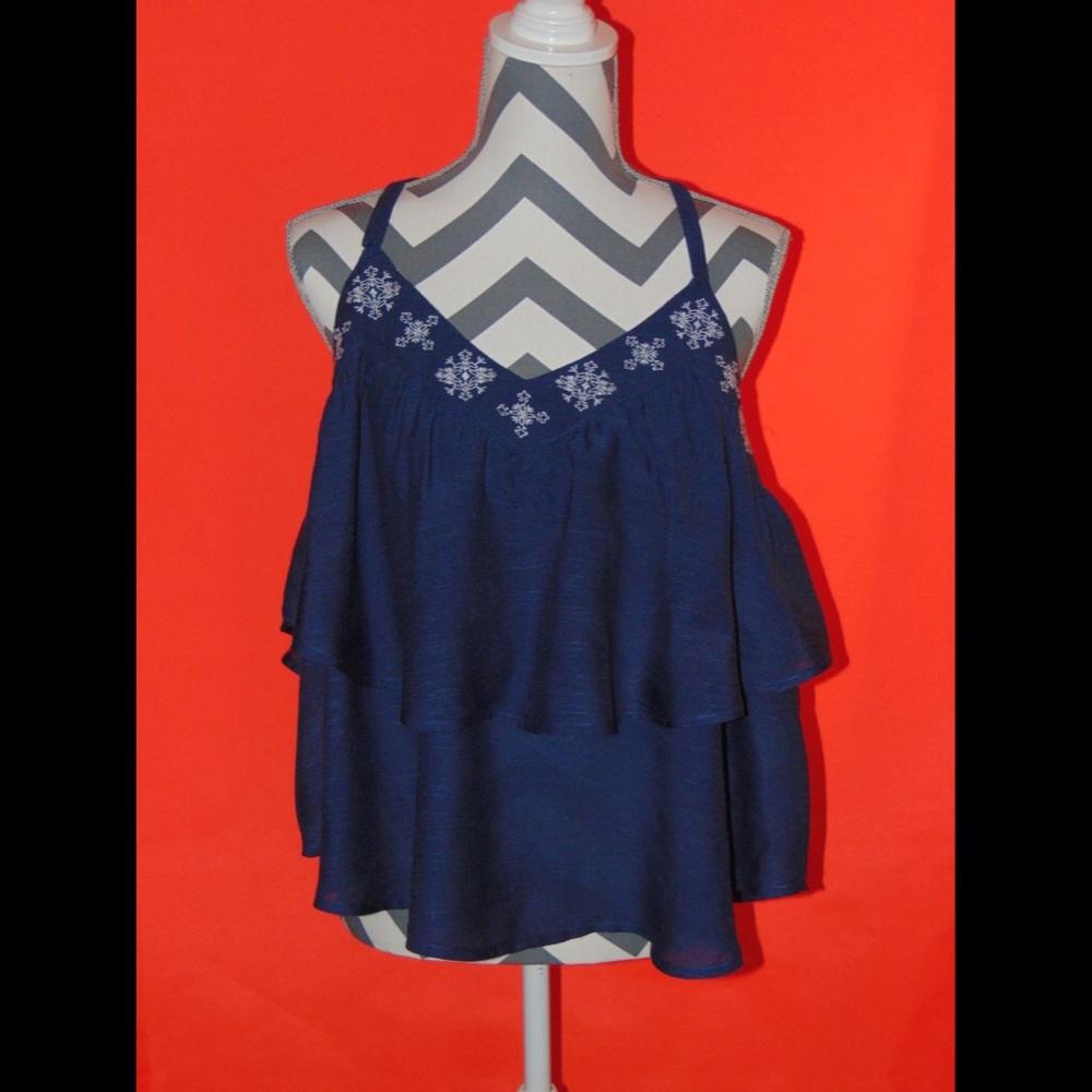 🎉Sale🎉 "E hanger M" Sleevless top